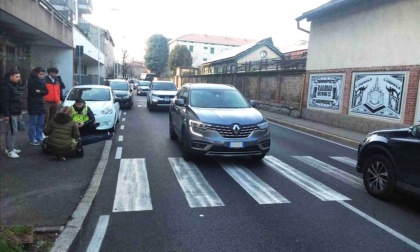 Ragazzino investito da un'auto mentre torna da scuola