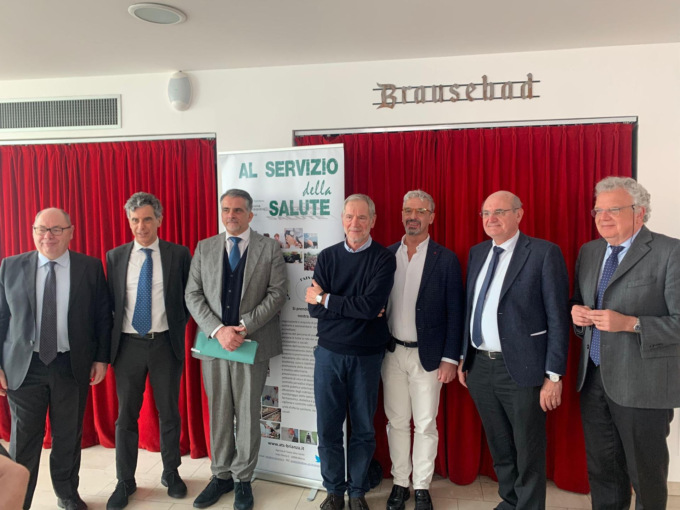 L’assessore Bertolaso incontra sindaci e stakeholder e presenta i vertici delle strutture sanitarie della Brianza