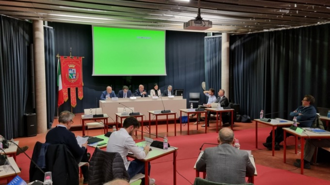 I lavori di potenziamento del nodo ferroviario di Seveso presentati in Consiglio Comunale