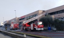 Incendio a Concorezzo, prosegue il monitoraggio di Arpa: i primi risultati non destano preoccupazione