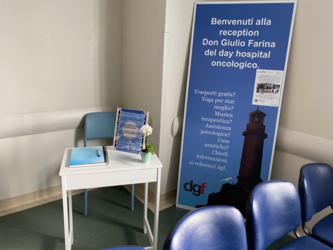 Nella sala d’attesa del Day Hospital oncologico c’è un quaderno speciale