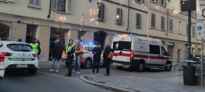 Travolta da un’auto: 82enne soccorsa in codice rosso