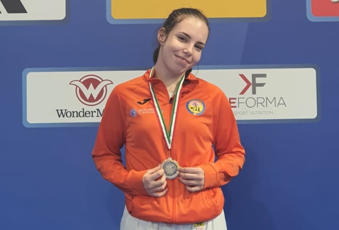 Andreea Tirvelea è vice campionessa italiana di jujitsu