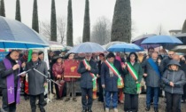 Al cimitero di Limbiate una folla in preghiera per Luca Attanasio