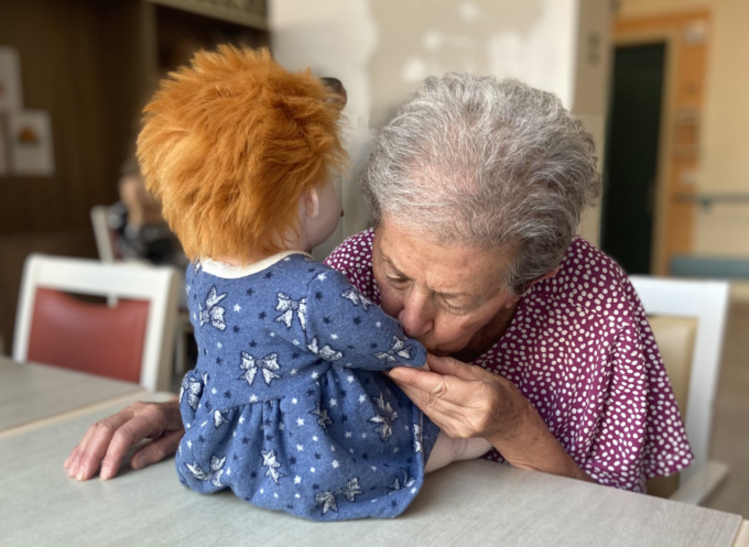 Alla Rsa di Lentate torna il “Caregiver cafè” per prendersi cura di chi si prende cura