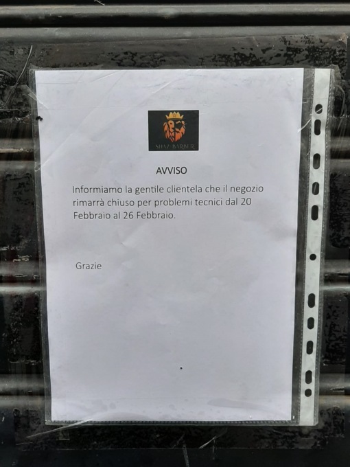 Tagliavano i capelli senza qualifica, negozio di parrucchiere sanzionato