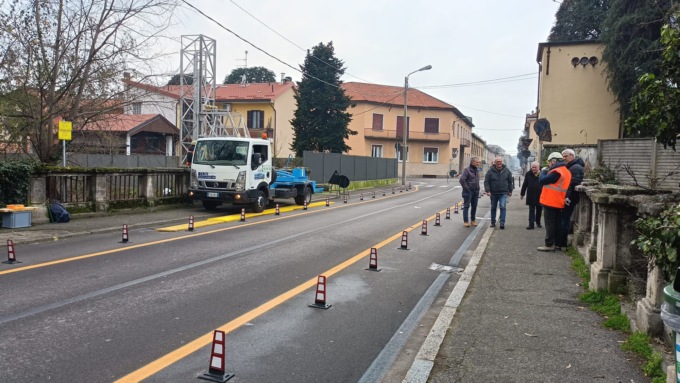 Il ponte non è a norma, va abbattuto