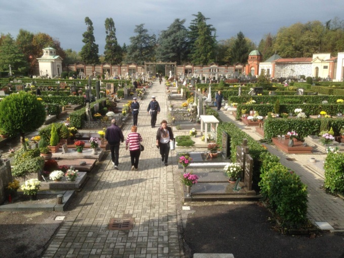 Crescita esponenziale delle cremazioni, l’ampliamento dei cimiteri non è più necessario