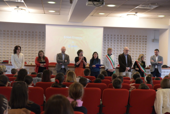 Raccolta pile esauste: il progetto nelle scuole è un successo