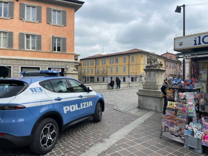 Quattro giovanissimi arrestati per rapine in centro a Monza
