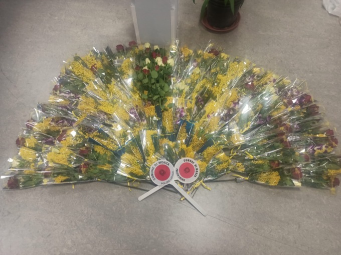 Vendita di mimose abusive per la Festa della donna: 18mila euro di multe