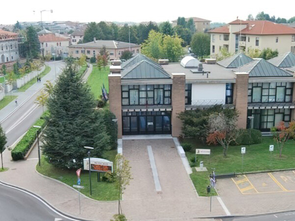 Raccolta firme per chiedere l’apertura del comune di Sulbiate al sabato