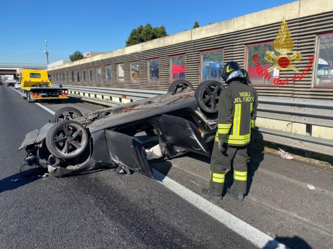 Ribaltamento in Autostrada A4: un 38enne trasportato in ospedale