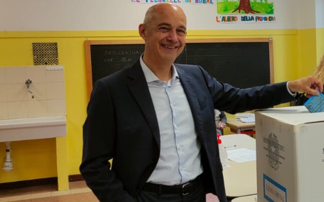 Giovanni Sala sta meglio, gli auguri del Consiglio comunale