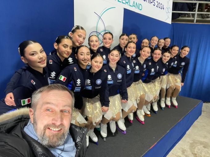 Ai Mondiali Junior di pattinaggio sincronizzato le Hot Shivers arrivano ottave: nella squadra anche tre brianzole