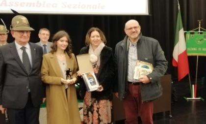 Vince il concorso per il logo 2024 della Sezione Alpini di Monza: premiata una studentessa del Ghandi