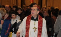 Quasi 1.500 persone a Meda per la Via Crucis con l'Arcivescovo Delpini