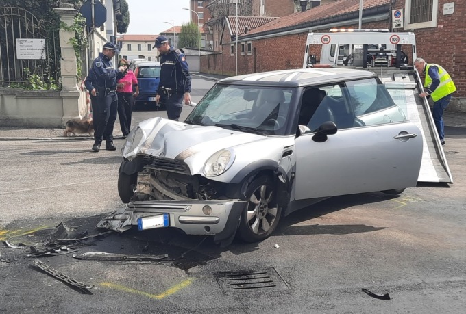 Incidente a Santa Valeria, grave una 73enne