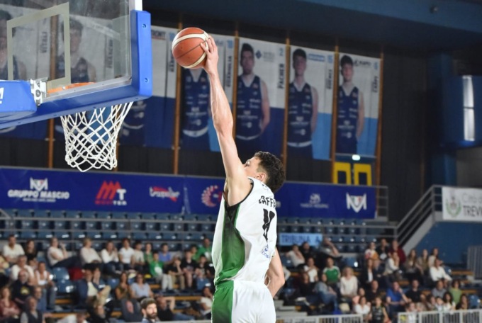 Derby amaro per Brianza Casa Basket: la spunta l’Aurora Desio