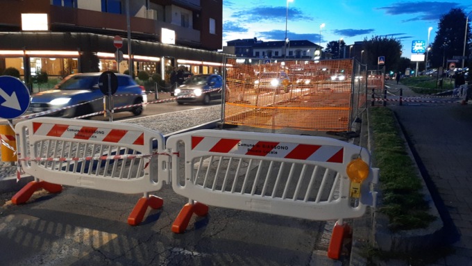 Cedimento del manto stradale a Biassono: i lavori dureranno un mese