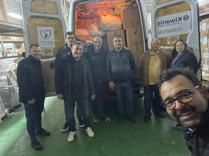 In Ucraina per portare cibo, coperte e giochi