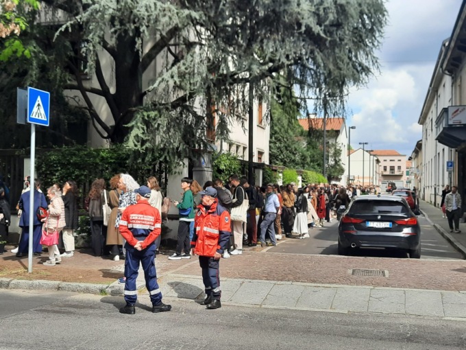 Lunghissime code per il Fuorisalone, a Varedo migliaia di visitatori