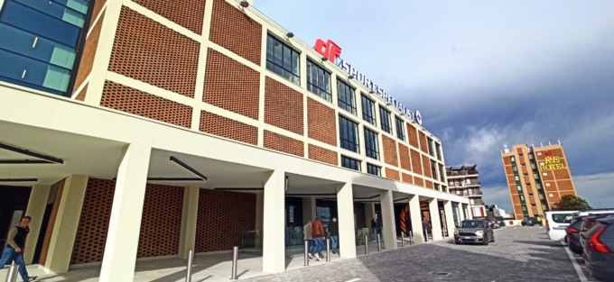 Da Palazzo del Mobile a Palazzo dello Sport, la nuova vita dell’ex 100 Firme
