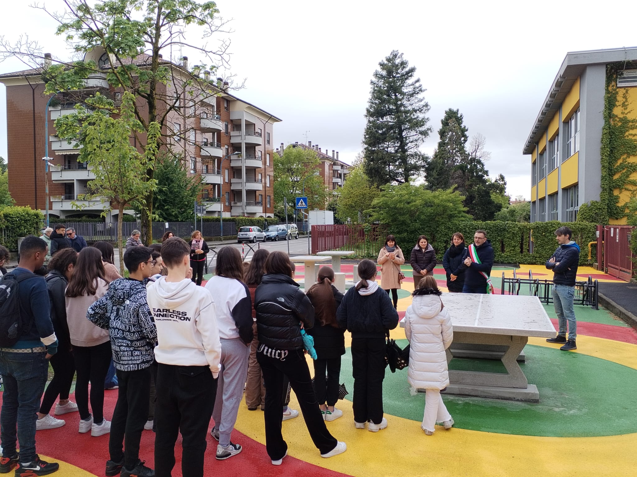 Agrate Brianza inaugurazione nuovo piazzale scuola via Battisti