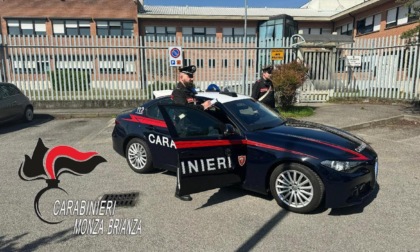 Minaccia i Carabinieri con un coltello da caccia, 30enne bloccato e arrestato