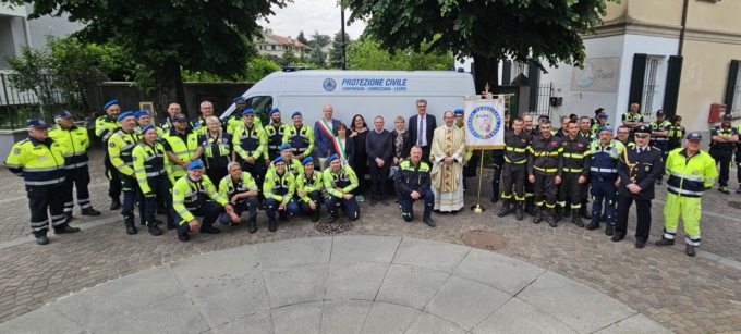 Da vent’anni sono gli angeli in tuta gialla: buon compleanno Protezione civile!