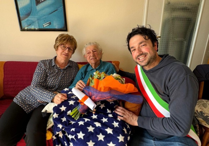 La comunità di Ornago festeggia i 104 anni di Rosa Saronni