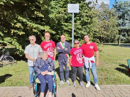 Il nuovo campo da basket del Burrone dedicato ai compianti Peppo e Cesare
