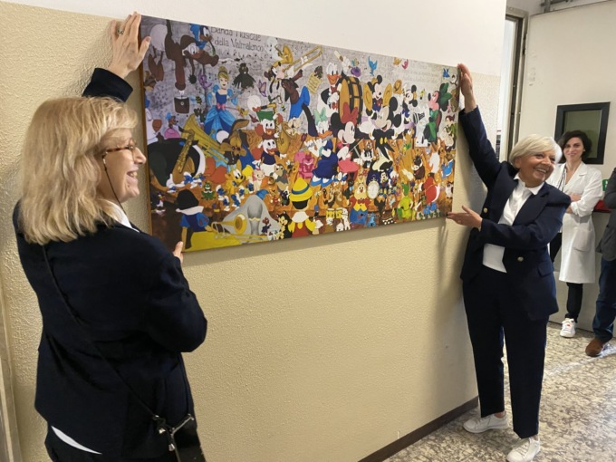Gli spazi dell’Uonpia ancora più accoglienti grazie al quadro della Banda Musicale della Valmalenco