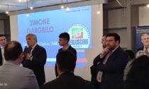 Tajani consegna la tessera di Forza Italia al sindaco di Desio