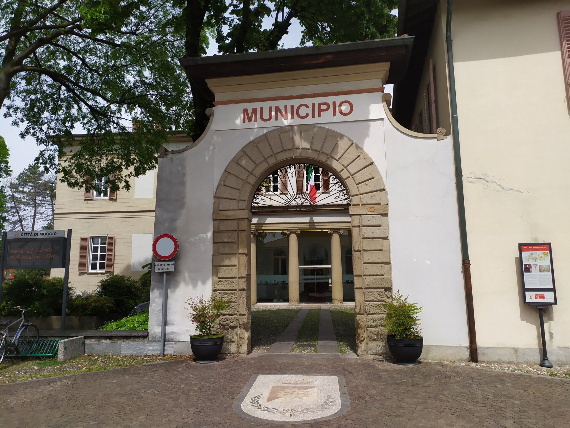 Tre storici dipendenti del Comune di Muggiò sono in pensione - Prima Monza