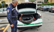 Si squarcia la gomma dell'auto durante il trasporto organi: corsa contro il tempo della Polizia Locale