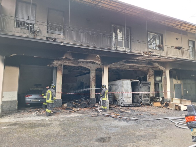Inagibile l’abitazione colpita dall’incendio