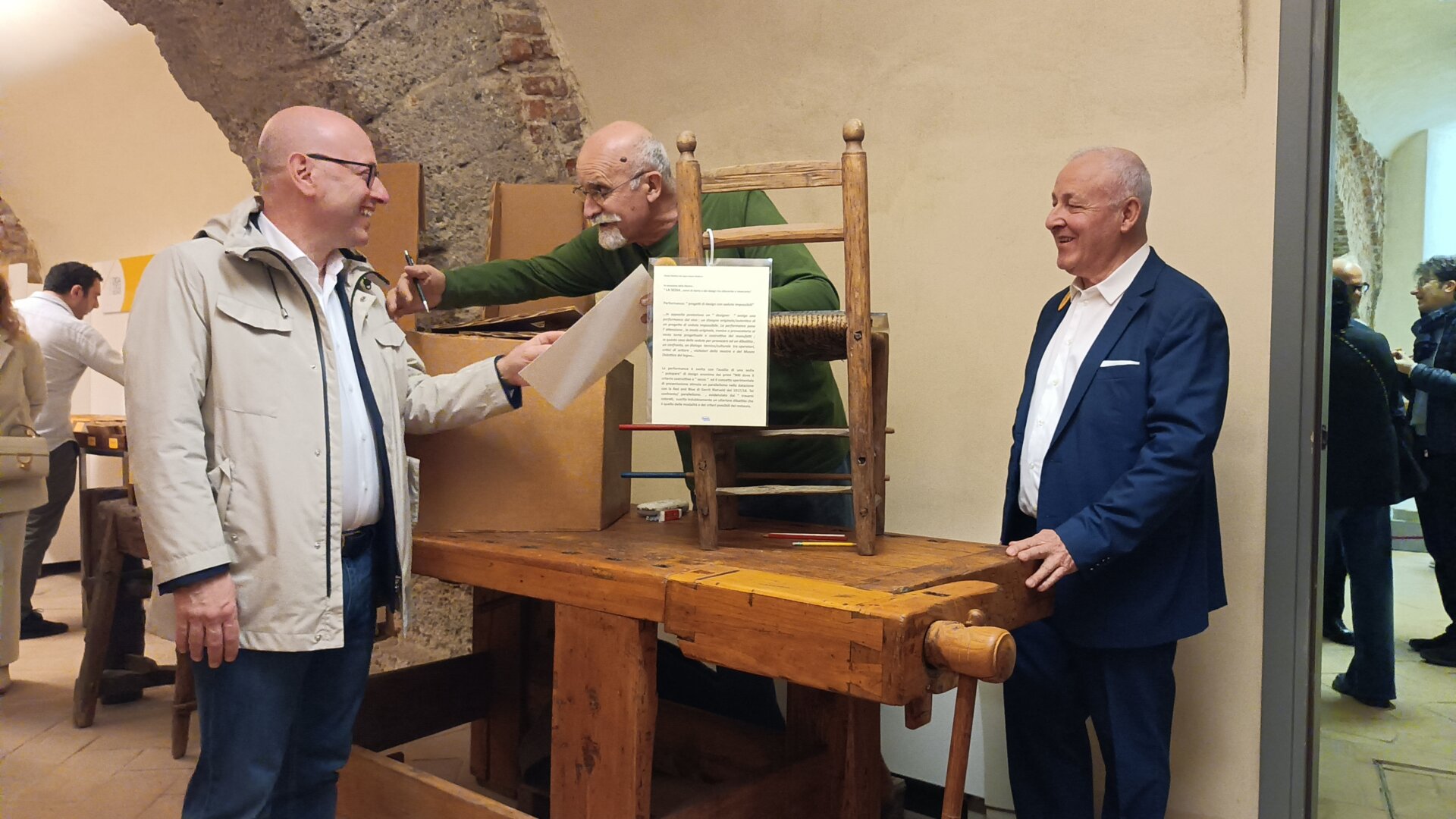 Cesano Maderno, sedia, mostra al Museo didattico del legno