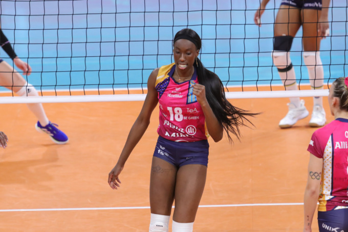 Paola Egonu alla Vero Volley Milano anche per la prossima stagione