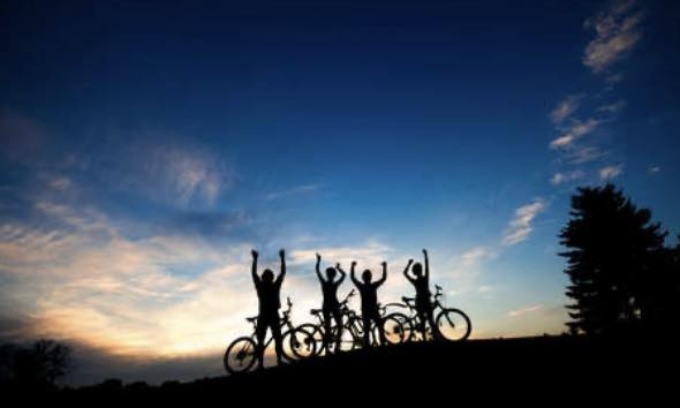 Giovedì tutti in bici per salutare l’estate