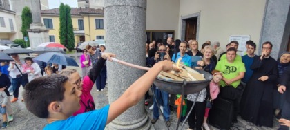 Giussano, fiaccolata oratorio