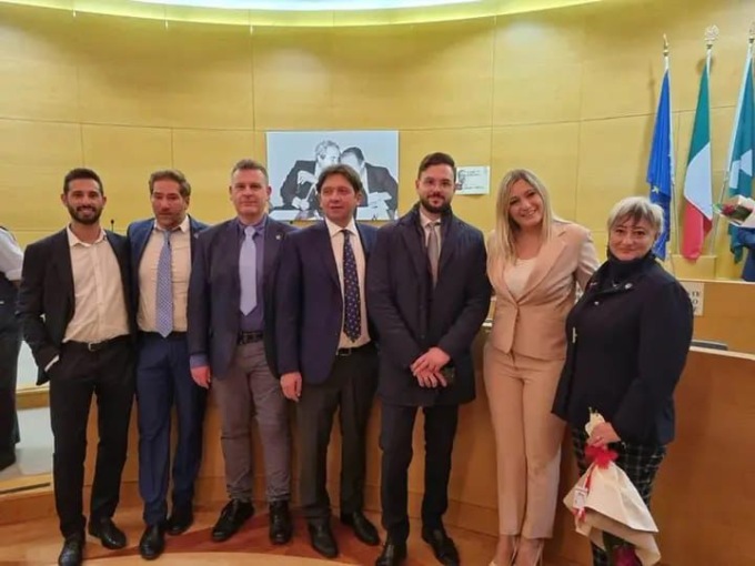Sindaco in Forza Italia, presa di posizione di Fratelli d’Italia