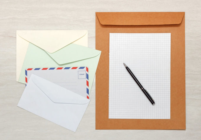 Perché le buste da lettere personalizzate non sono passate di moda (e l’importanza di selezionare il fornitore giusto)
