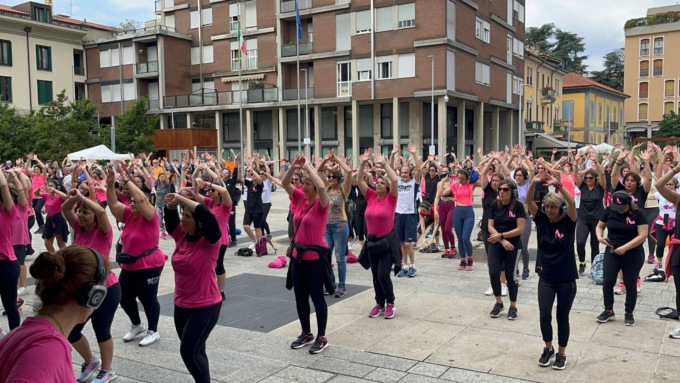 Lissone si colora di rosa contro il cancro
