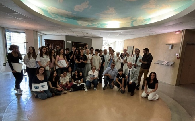 Marta continua a fare del bene attraverso i genitori e i compagni di classe