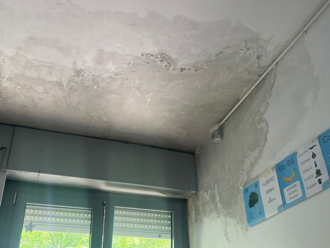 Infiltrazioni e ascensore rotto per colpa dei topi