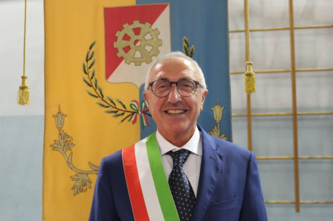 Muggiò sindaco Michele Messina primo consiglio comunale rugby caso king