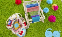 A Lesmo i colori dello Yarn Bombing per sensibilizzare sulla sordocecità