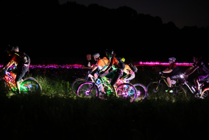 Oltre mille partecipanti all’edizione monzese in notturna di Pedala coi Lupi