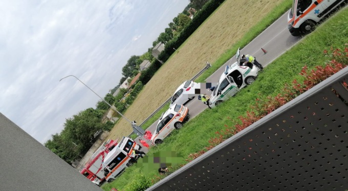 Scontro tra due auto a Lentate: una donna e un bimbo soccorsi